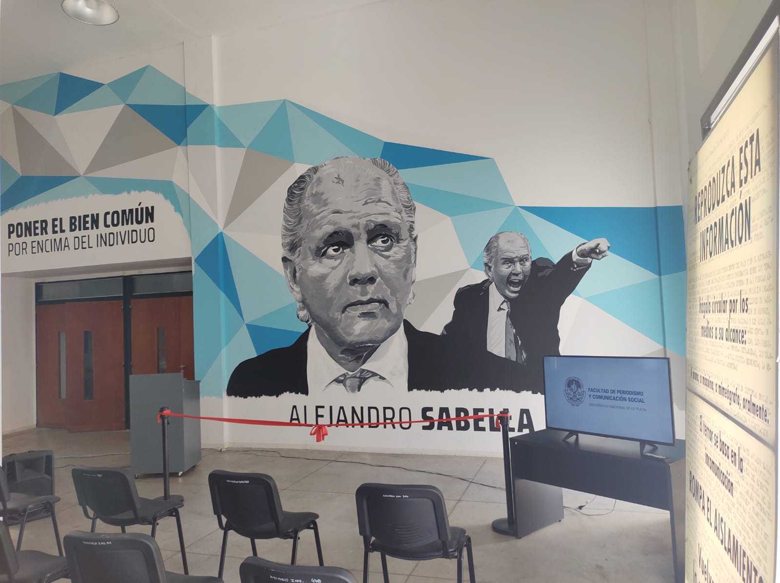 LA FACULTAD DE PERIODISMO INAUGURÓ UN MURAL EN HOMENAJE A ALEJANDRO SABELLA