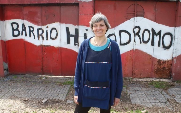 ANA MARÍA STELMAN: “HOY REPRESENTO A TODOS LOS DOCENTES QUE PONEN EL CORAZÓN”