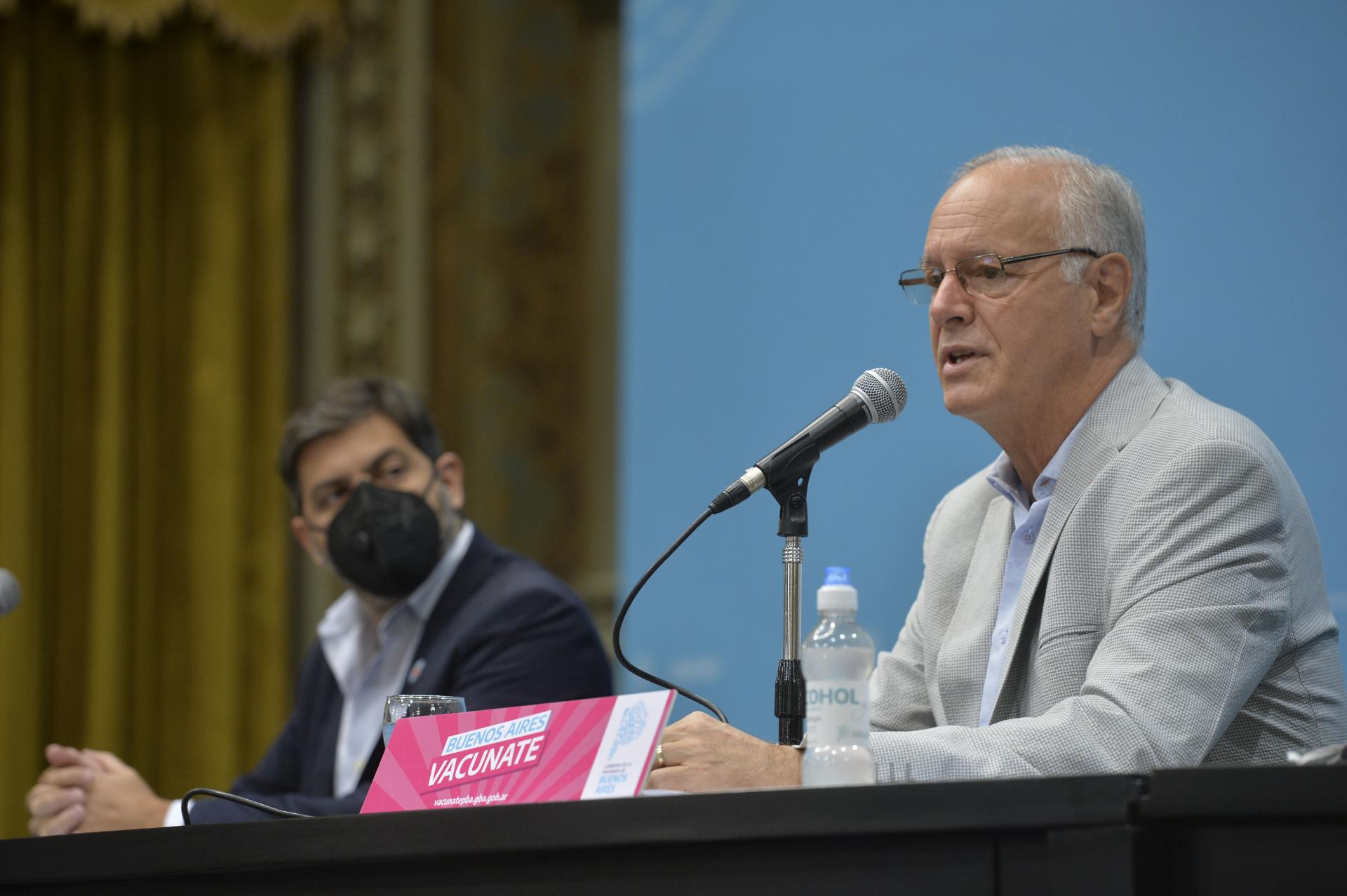 GOLLÁN: "NO VAMOS A DEJAR DE VACUNAR"