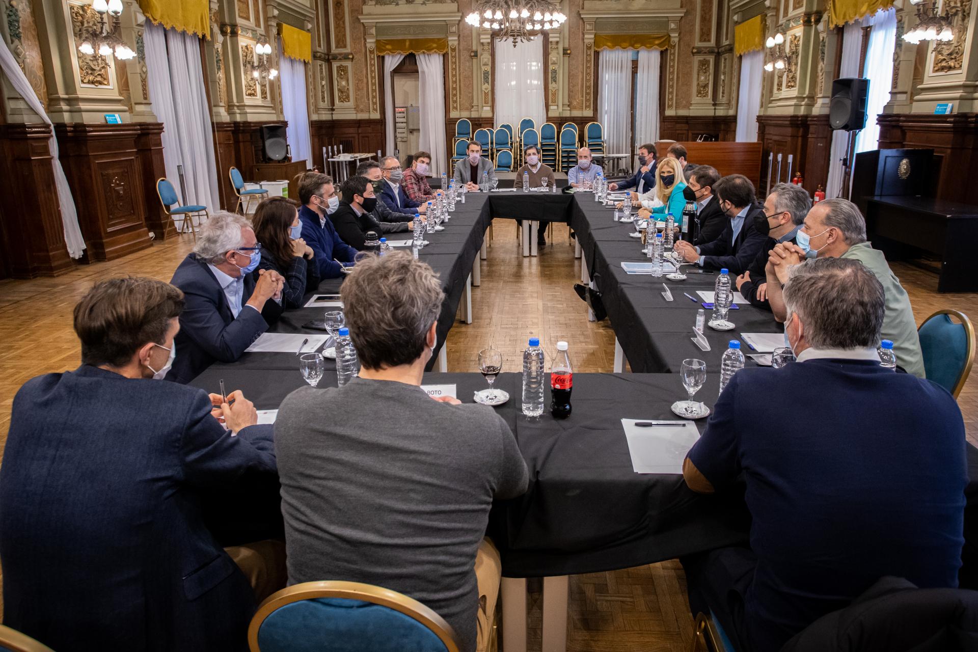 KICILLOF SE REUNIÓ CON INTENDENTES E INTENDENTAS DE LA PRIMERA SECCIÓN ELECTORAL