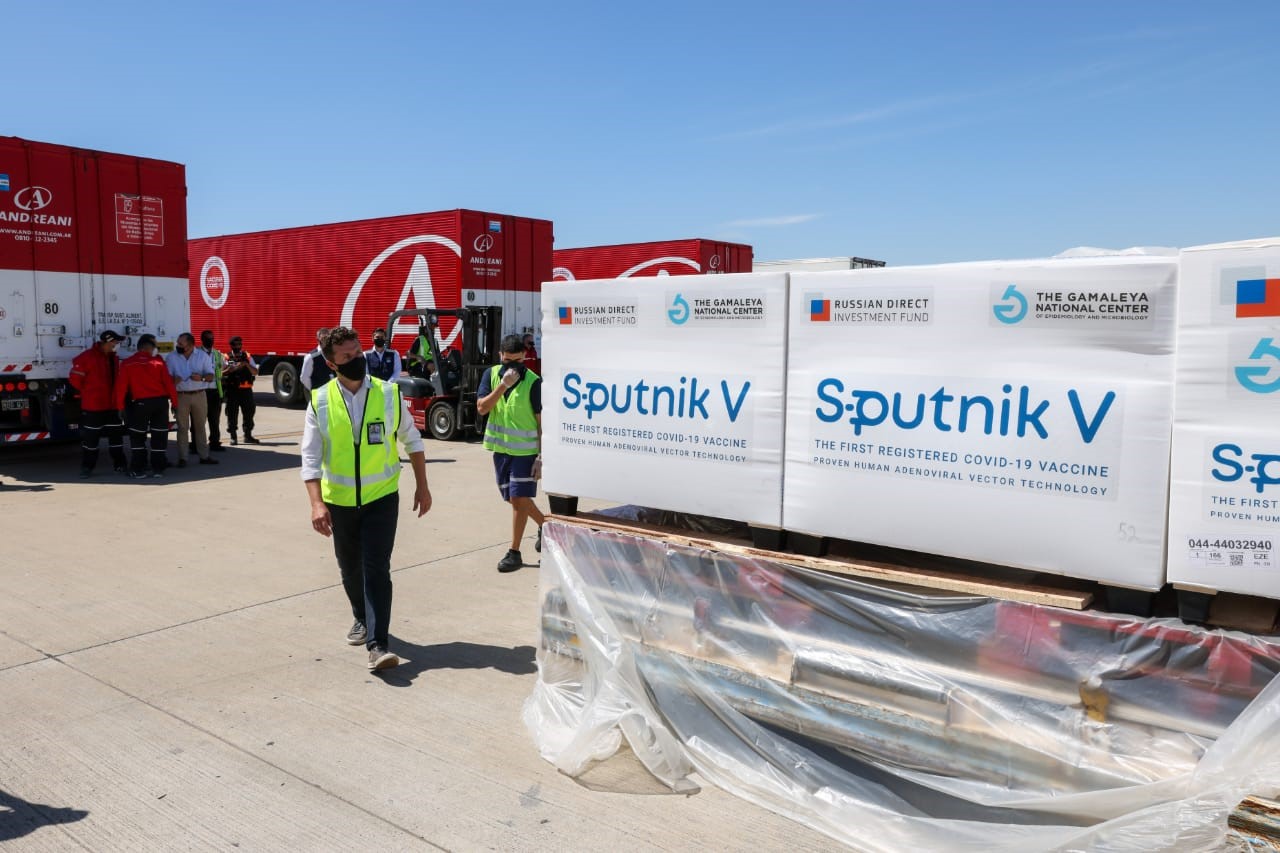 LLEGA A EZEIZA UN NUEVO CARGAMENTO DE LA VACUNA SPUTNIK V
