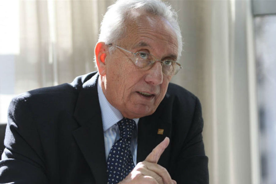 HÉCTOR RECALDE:"DISMINUIR LA JORNADA DE TRABAJO AUMENTARÍA LA PRODUCTIVIDAD"