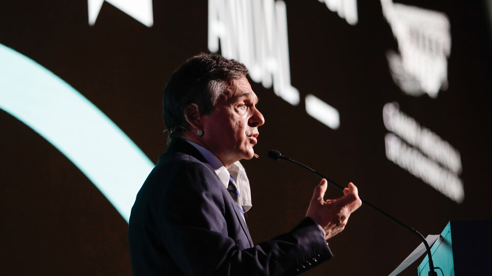 DIEGO GIULIANO: “ME PARECE QUE EL GOBIERNO TIENE QUE VERLA”