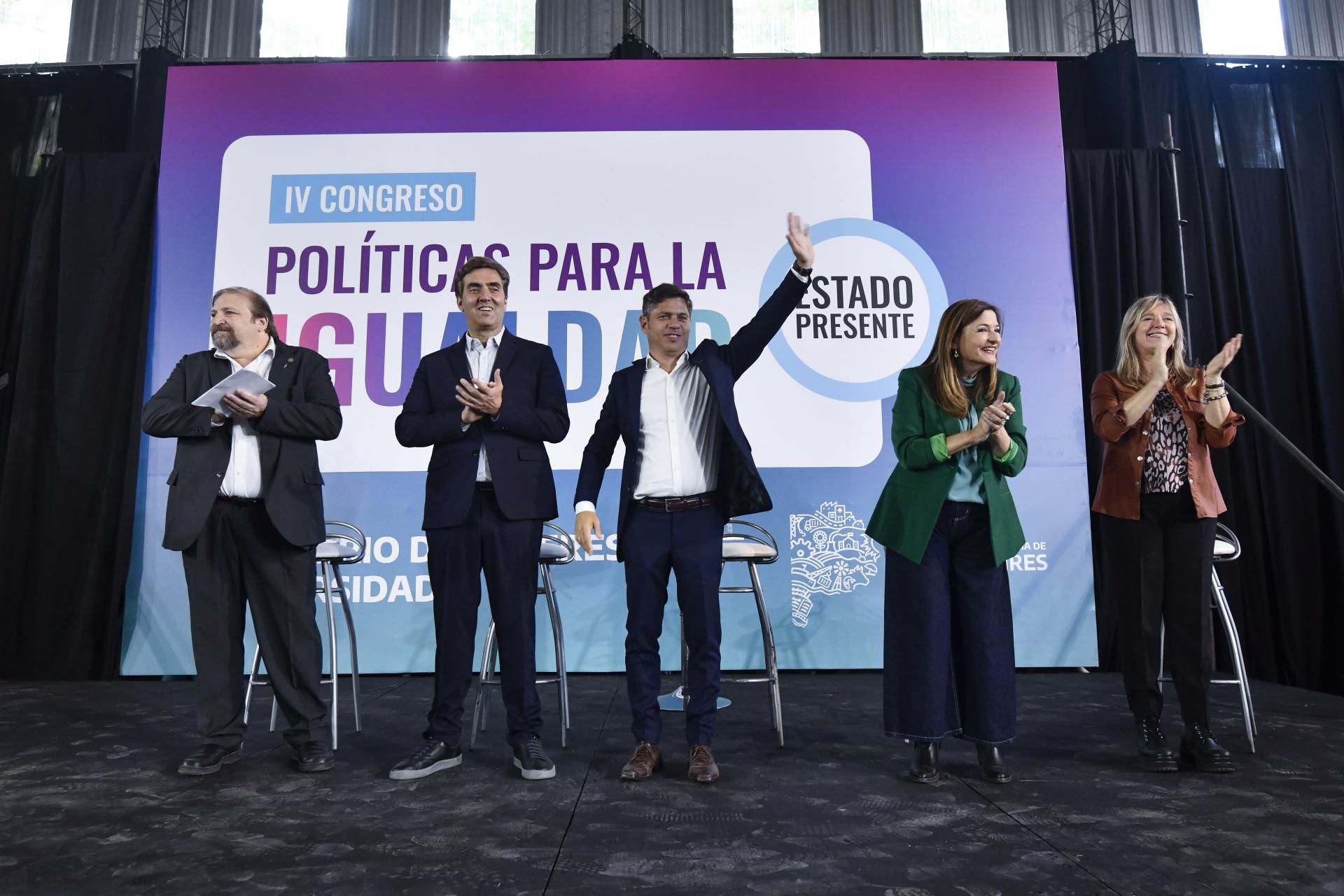 KICILLOF: “NO ESTÁ MAL LA DEUDA SI SE USA PARA EL PUEBLO Y NO PARA LA TIMBA FINANCIERA”