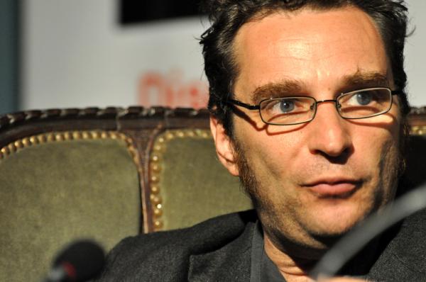 DAMIAN DREIZIK: “ESCRIBIR Y ACTUAR ME HACEN SITUAR EN EL MUNDO”