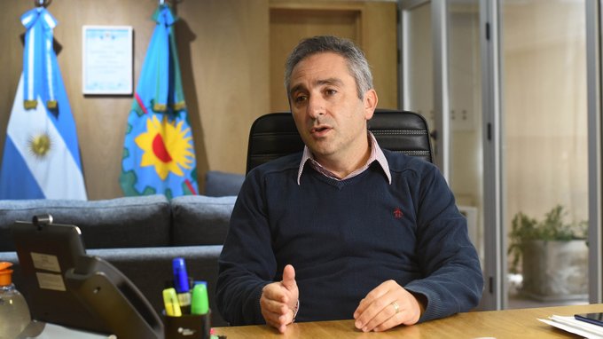 LARROQUE: “CREEMOS EN UN ESTADO PRESENTE Y SENSIBLE”