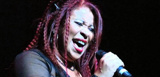 DEBORAH DIXON: "VER LA IMAGEN DEL INDIO FUE CONMOVEDOR"